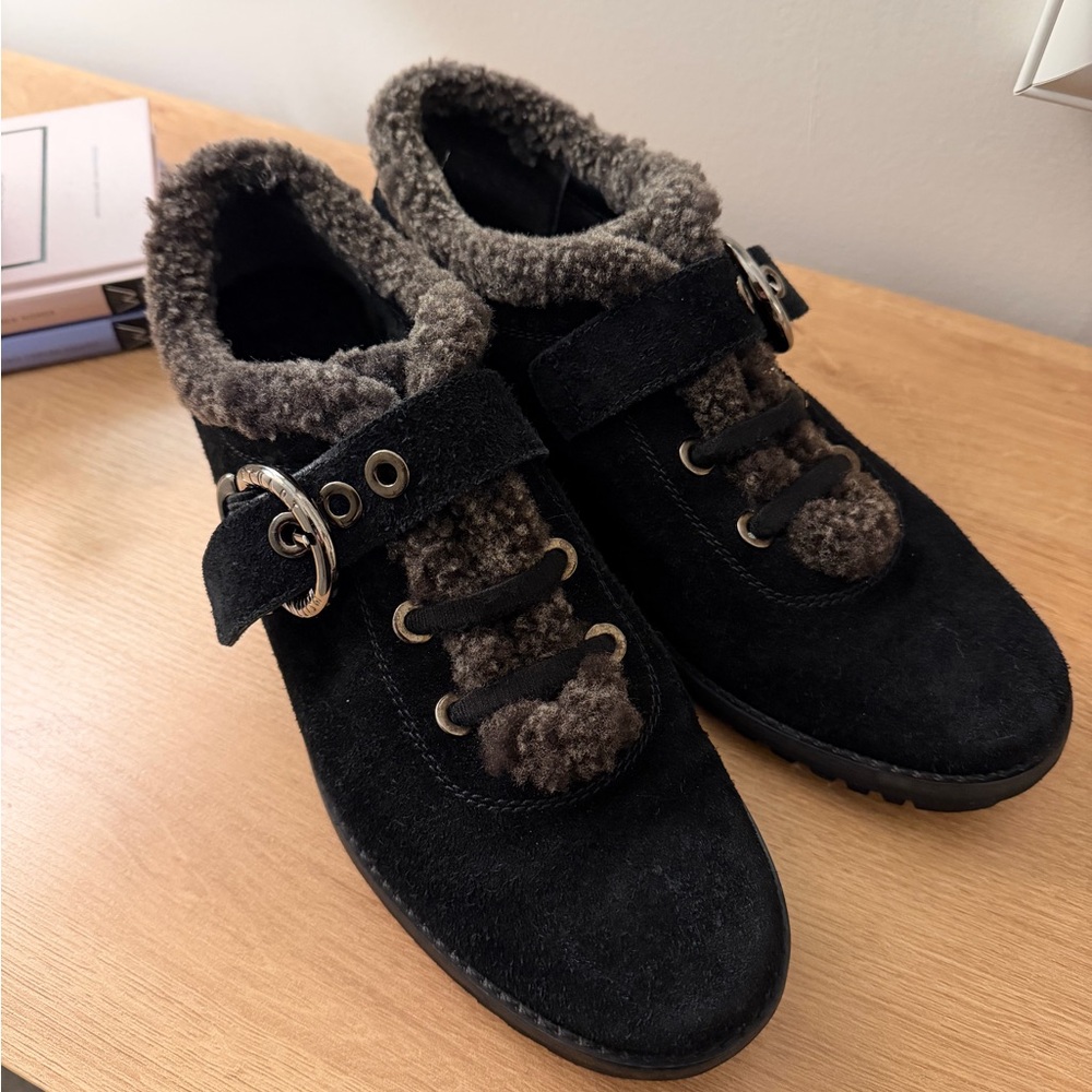 Stuart Weitzman Black suede buckle Ankle Boots with Brown Sherpa Accents